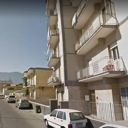 Lo Scoglio 托雷安农齐亚塔
